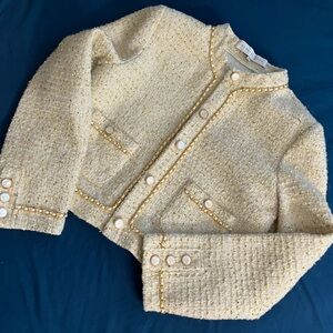Cardigan/blazer, a neutral colour, perfect for fall and festive season.